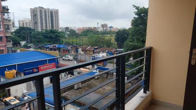 Balcony Image of 900 Sq.ft 3 BHK Apartment / Flat for rent in Loharuka Green Nest, Rajarhat Kolkata for Rs. 17000