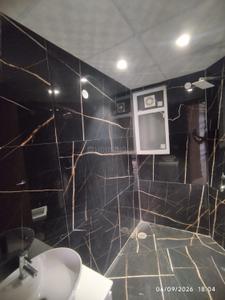 Bathroom Image of 1730 Sq.ft 3 BHK Apartment / Flat for rent in Lohgarh Zirakpur for Rs. 33000