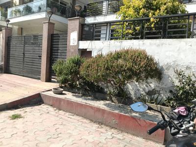 Image of 3400 Sq.ft 6 BHK Independent House for sale in Sector 51, Noida for Rs. 90000000
