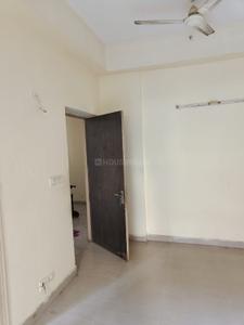 Bedroom Image of 820 Sq.ft 2 BHK Apartment / Flat for sale in Paras Tierea, Sector 137 Noida for Rs. 7400000