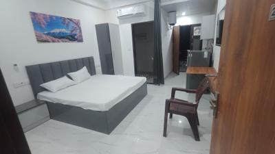1 RK Independent Builder Floor