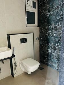 Bathroom Image of 350 Sq.ft 1 RK Independent House for rent in Shivaji Nagar Pune for Rs. 26000