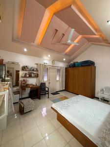 Bedroom Image of 4000 Sq.ft 4 BHK Independent House for sale in Jagannath Plot Rajkot for Rs. 27500000