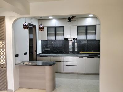 Kitchen Image of 1600 Sq.ft 3 BHK Apartment / Flat for sale in Anand Paramount, Motera Ahmedabad for Rs. 15000000