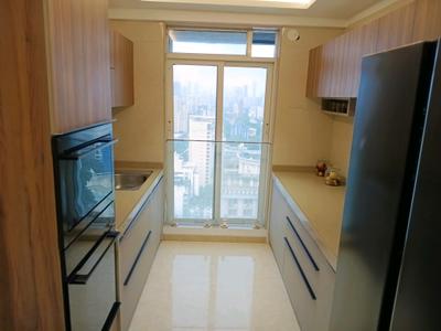 Kitchen Image of 750 Sq.ft 2 BHK Apartment / Flat for sale in Colaba Mumbai for Rs. 32500000
