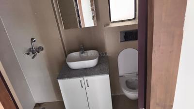 Image of 1500 Sq.ft 3 BHK Apartment / Flat for rent in RG Luxury Homes Tower A F And M, Noida Extension, Greater Noida for Rs. 28000