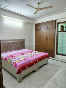 Bedroom Image of 1300 Sq.ft 2 BHK Builder Floor for rent in Sector 105 Noida for Rs. 28000