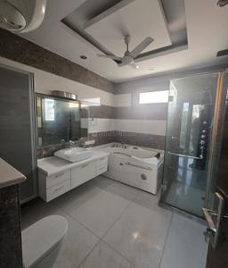 Kitchen Image of 3600 Sq.ft 4 BHK Builder Floor for sale in Defence Colony New Delhi for Rs. 112500000