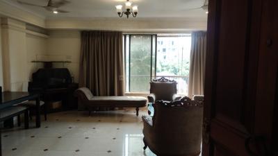 Living Room Image of 900 Sq.ft 2 BHK Apartment / Flat for rent in Khar West Mumbai for Rs. 109000