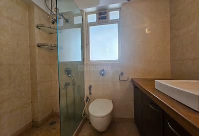Bathroom Image of 3000 Sq.ft 3 BHK Apartment / Flat for sale in Khar Gymkhana, Khar West Mumbai for Rs. 109900000