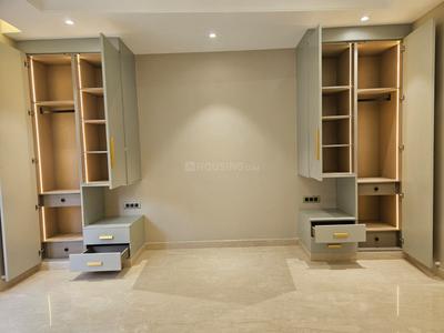 Bedroom Image of 1950 Sq.ft 3 BHK Builder Floor for sale in Safdarjung Enclave New Delhi for Rs. 60000000