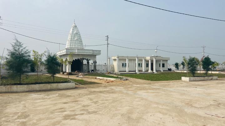 Vaishnavi Golden valley Main Image 1