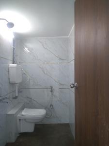 Common Bathroom Image of 625 Sq.ft 1 BHK Apartment / Flat for sale in Radha Nilaya Phase 2, Bapane Mumbai for Rs. 3200000