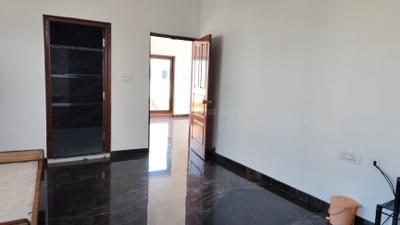 Bathroom Image of 500 Sq.ft 1 RK Apartment / Flat for rent in Halasuru Bengaluru for Rs. 17000