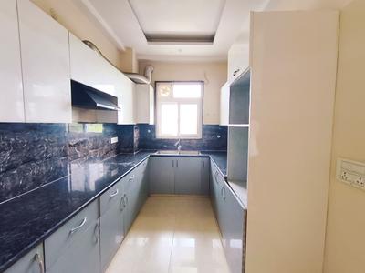 Kitchen Image of 1600 Sq.ft 3 BHK Builder Floor for rent in Sector 9 Gurgaon for Rs. 40000