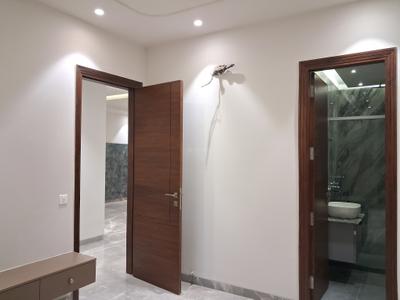 Bedroom Image of 1800 Sq.ft 3 BHK Builder Floor for sale in Paschim Vihar New Delhi for Rs. 37000000
