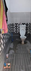 Bathroom Image of 150 Sq.ft 1 RK Independent House for rent in Aliganj Lucknow for Rs. 5000