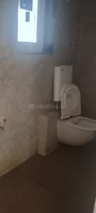 Bathroom Image of 530 Sq.ft 1 BHK Apartment / Flat for rent in Arun Krishna Prestige, Mira Road East Mira Bhayandar for Rs. 22000