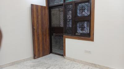 Bedroom Image of 1350 Sq.ft 3 BHK Apartment / Flat for sale in Shalimar Garden Ghaziabad for Rs. 8450000