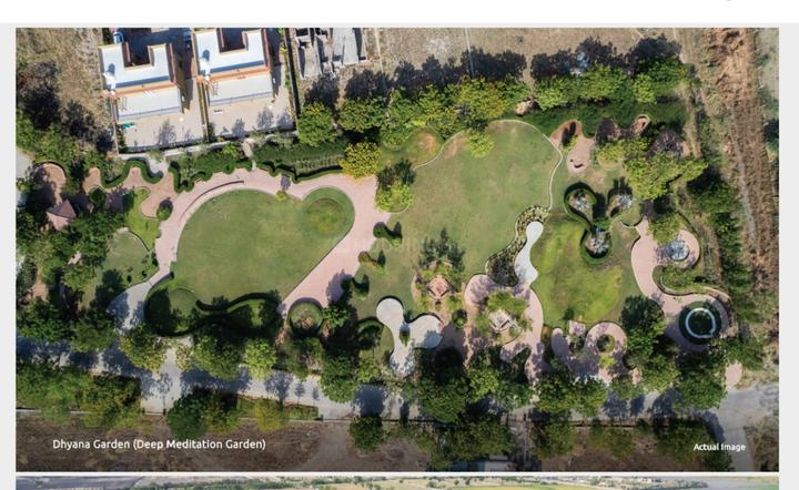 OM REALTY Main Image 1