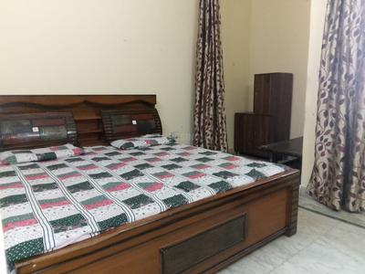 Bedroom Image of 650 Sq.ft 1 BHK Builder Floor for rent in Nawada New Delhi for Rs. 16500