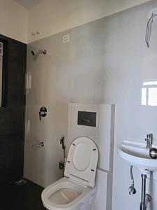 Common Bathroom Image of 532 Sq.ft 1 BHK Apartment / Flat for sale in Santacruz East Mumbai for Rs. 15400000