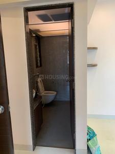Bathroom Image of 650 Sq.ft 2 BHK Apartment / Flat for sale in Veena Serenity, Chembur Mumbai for Rs. 17000000