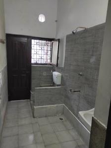 Bathroom Image of 350 Sq.ft 1 RK Studio for rent in Mahanagar Lucknow for Rs. 13000