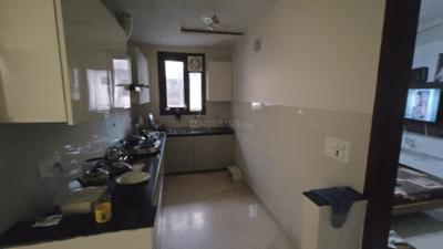 Kitchen Image of 1600 Sq.ft 3 BHK Builder Floor for sale in Moti Nagar New Delhi for Rs. 22500000