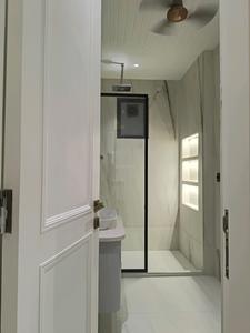 Common Bathroom Image of 2500 Sq.ft 5 BHK Builder Floor for sale in Indirapuram Ghaziabad for Rs. 41500000