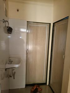 Bathroom Image of 680 Sq.ft 1 BHK Apartment / Flat for rent in Kharghar Navi Mumbai for Rs. 26000
