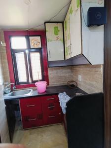 Kitchen Image of 540 Sq.ft 1 BHK Builder Floor for rent in Jhilmil Colony New Delhi for Rs. 16500