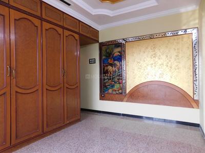 Bedroom Image of 900 Sq.ft 2 BHK Apartment / Flat for sale in Manisha Towers, Mulund East Mumbai for Rs. 16500000