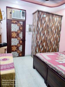 Bedroom Image of 450 Sq.ft 4 BHK Independent House for sale in Krishna Nagar New Delhi for Rs. 13200000