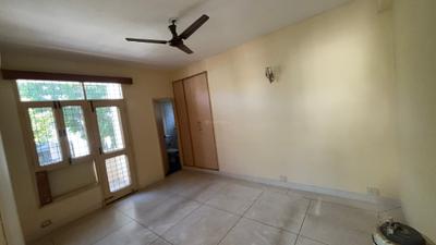 Bedroom Image of 1650 Sq.ft 3.5 BHK Builder Floor for sale in Unitech Residency Greens, Sector 46 Gurgaon for Rs. 29900000