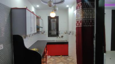Kitchen Image of 1100 Sq.ft 3 BHK Builder Floor for rent in Dwarka Mor New Delhi for Rs. 15000
