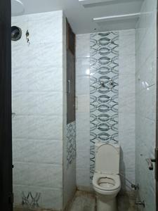 Common Bathroom Image of 1350 Sq.ft 3 BHK Builder Floor for sale in Paschim Vihar New Delhi for Rs. 25000000