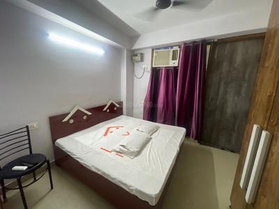 Bedroom Image of 650 Sq.ft 1 BHK Builder Floor for rent in Vipul World, Sector 48 Gurgaon for Rs. 22000