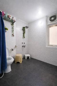 Bathroom Image of 2000 Sq.ft 4 BHK Independent House for sale in Jamia Nagar New Delhi for Rs. 15000000