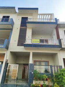 Image of 900 Sq.ft 4 BHK Independent House for sale in Modipuram, Meerut for Rs. 9500000