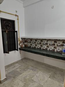 Kitchen Image of 1400 Sq.ft 1 BHK Builder Floor for rent in Gomti Nagar Extension Lucknow for Rs. 9000