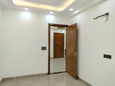 Bedroom Image of 1300 Sq.ft 4 BHK Builder Floor for sale in Deenpur New Delhi for Rs. 12800000