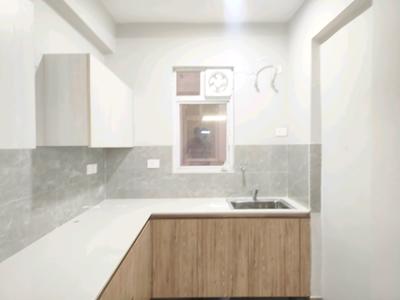 Kitchen Image of 1000 Sq.ft 2 BHK Apartment / Flat for sale in Signature Global Signature Global City, Sector 81 Gurgaon for Rs. 10900000