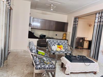 Bedroom Image of 2111 Sq.ft 2 BHK Builder Floor for rent in RHO I Greater Noida for Rs. 25000