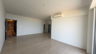 Living Room Image of 2400 Sq.ft 4 BHK Apartment / Flat for rent in Piramal Mahalaxmi, Worli Mumbai for Rs. 375000