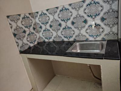 Kitchen Image of Room For Rent in Alambagh, Lucknow