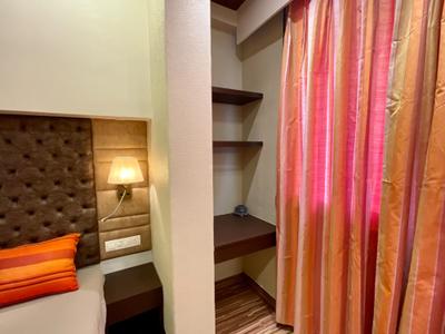 Bedroom Image of 575 Sq.ft 1 BHK Apartment / Flat for rent in Cumballa Hill Mumbai for Rs. 160000