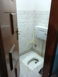 Bathroom Image of 700 Sq.ft 2 BHK Apartment / Flat for sale in Bharat Vihar New Delhi for Rs. 3800000