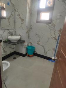 Bathroom Image of 3500 Sq.ft 4 BHK Builder Floor for rent in Ansal Sushant Golf City, Gomti Nagar Lucknow for Rs. 35000
