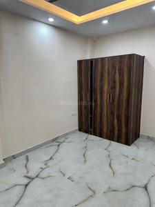Bedroom Image of 720 Sq.ft 2 BHK Builder Floor for rent in Shalimar Bagh New Delhi for Rs. 30000